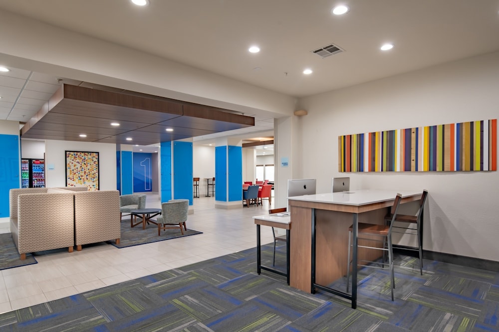 holiday inn express and suites n waco area west