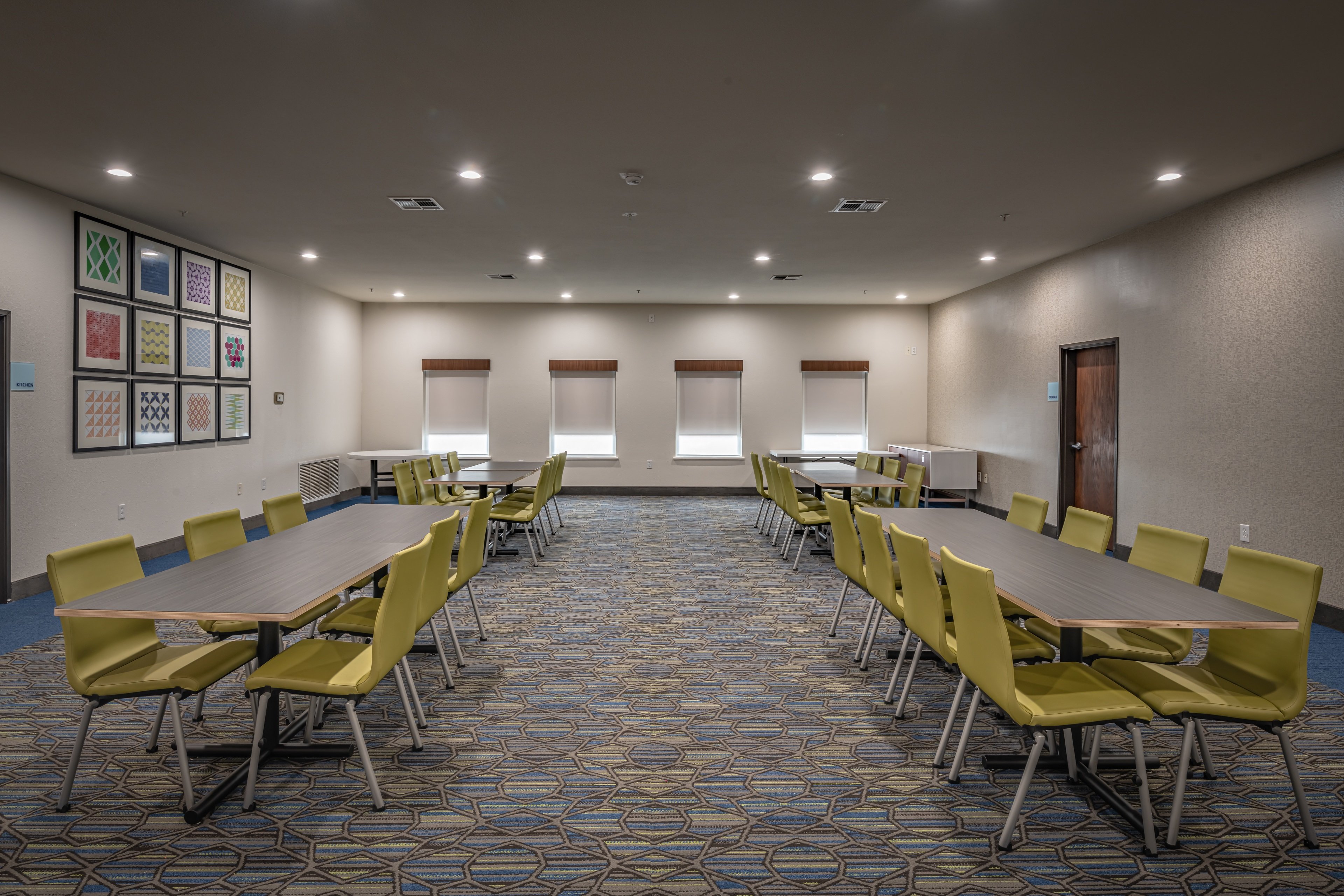 holiday inn express and suites n waco area west