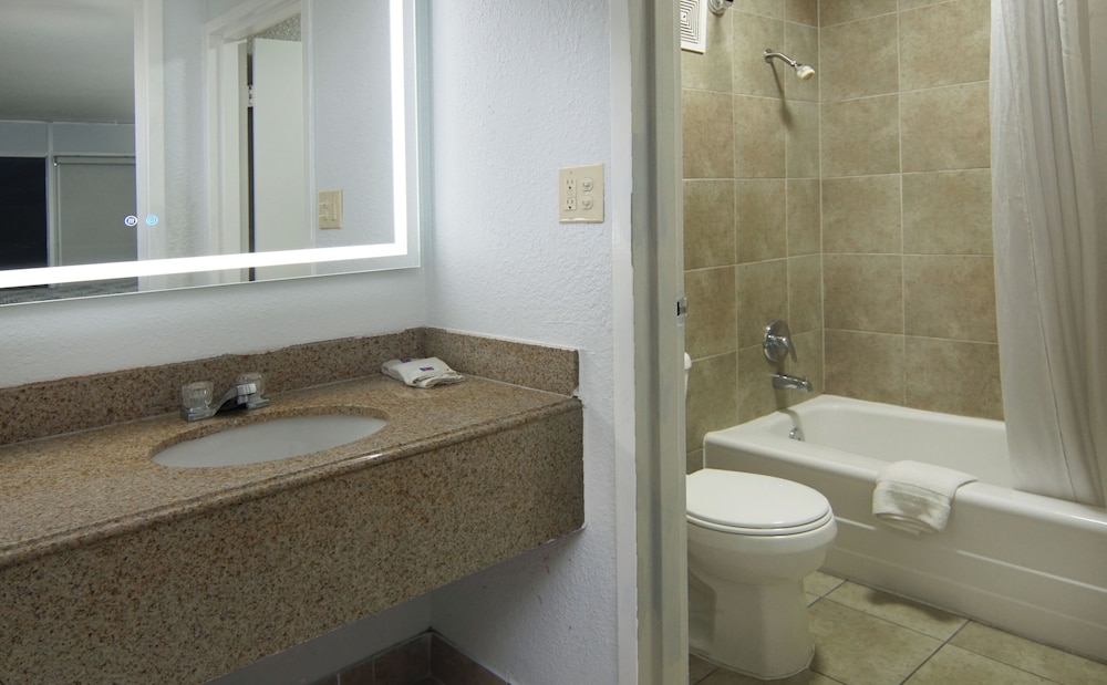 motel 6 mesquite tx town east