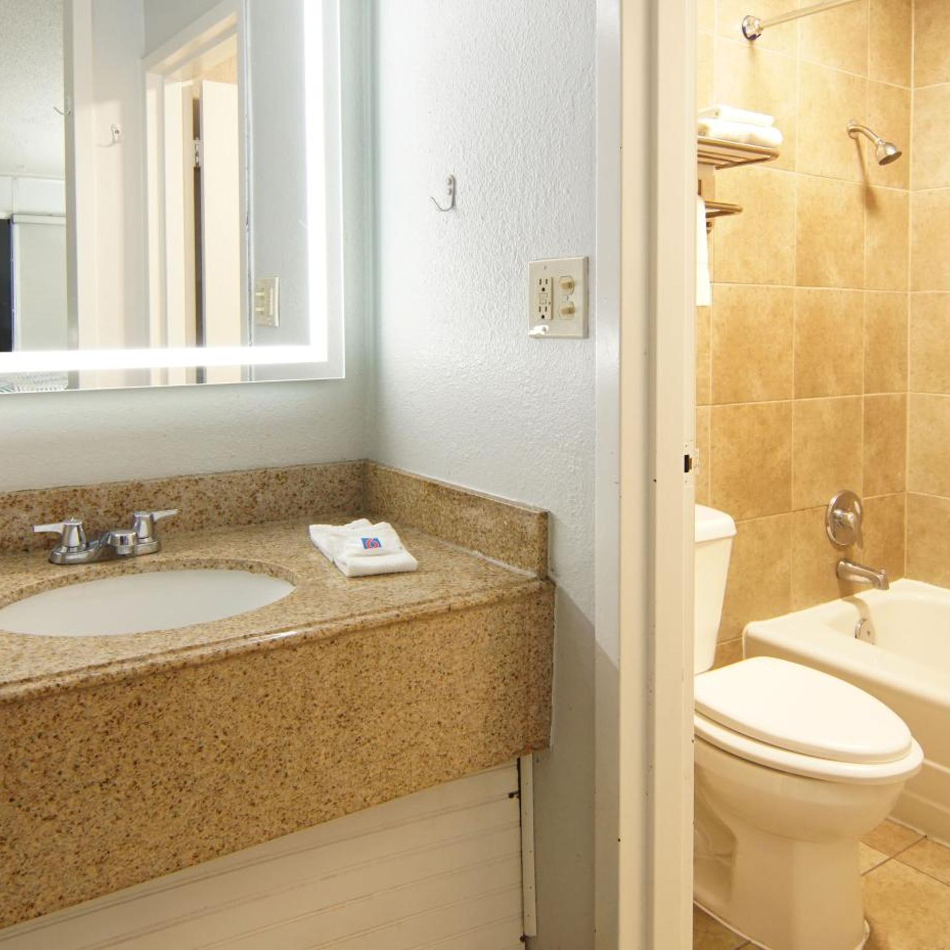 motel 6 mesquite tx town east