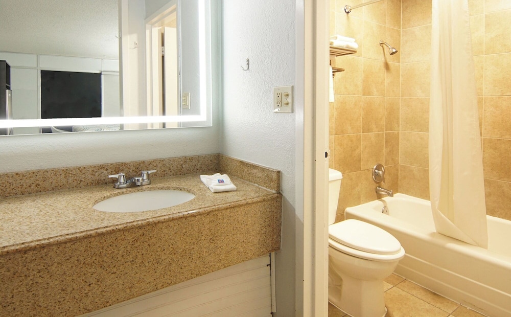 motel 6 mesquite tx town east