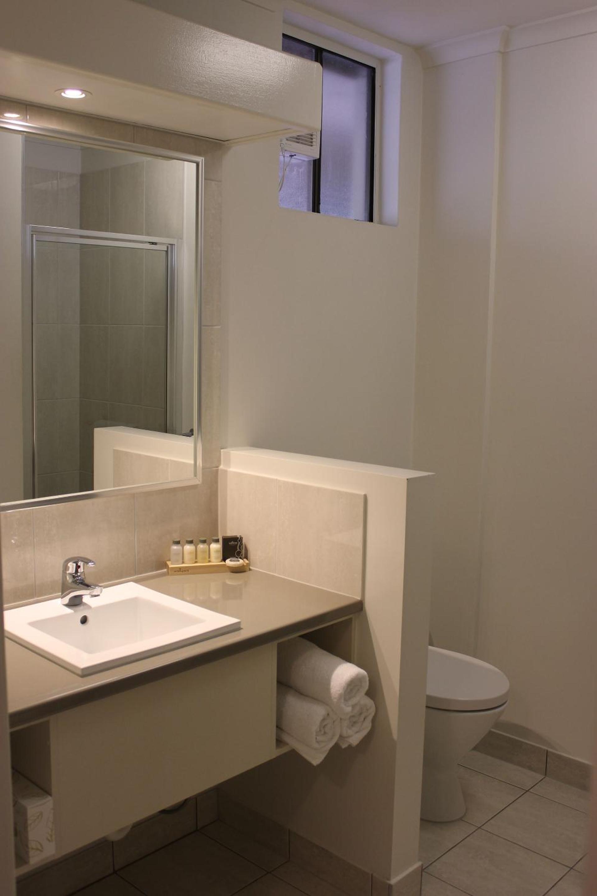 swan hill resort