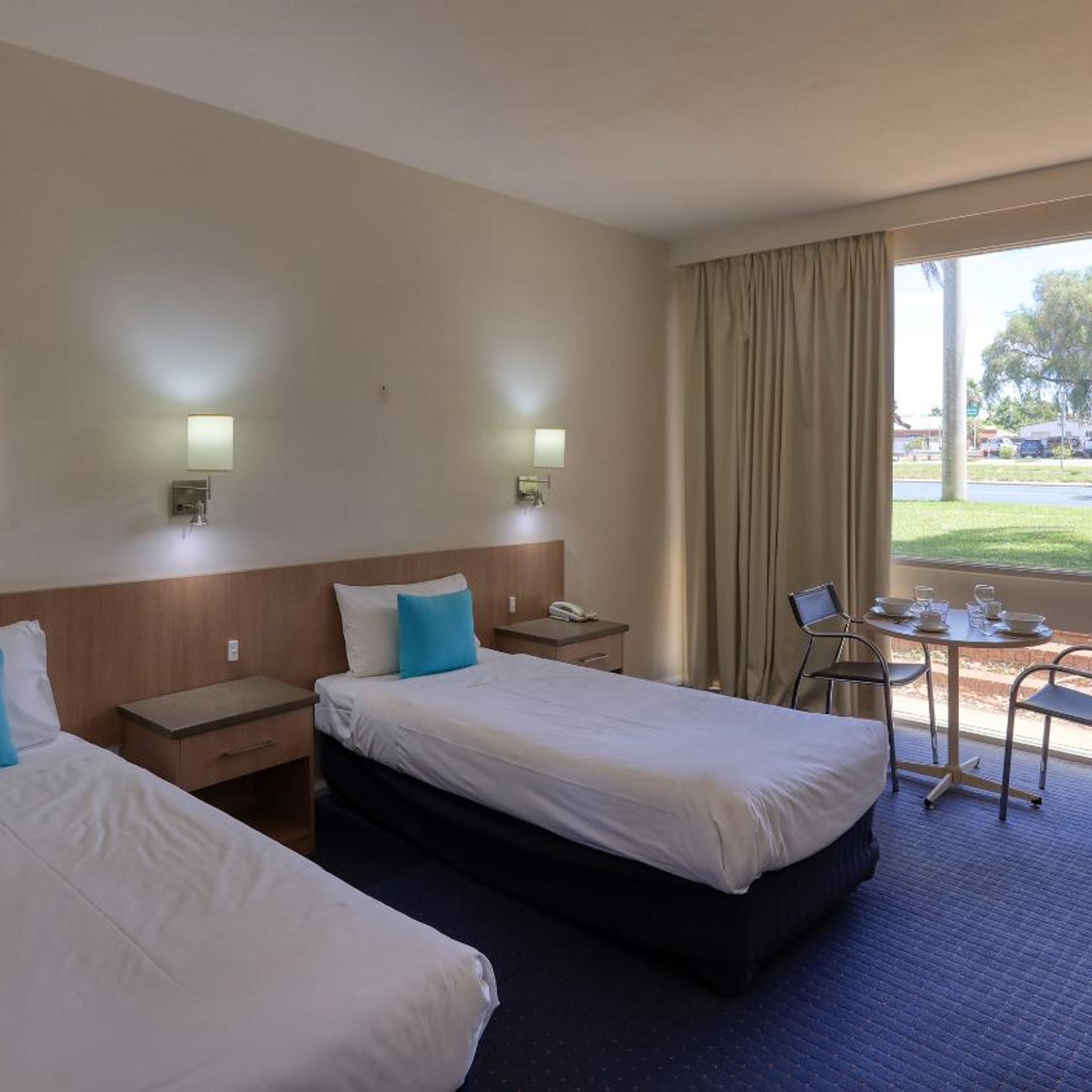 swan hill resort
