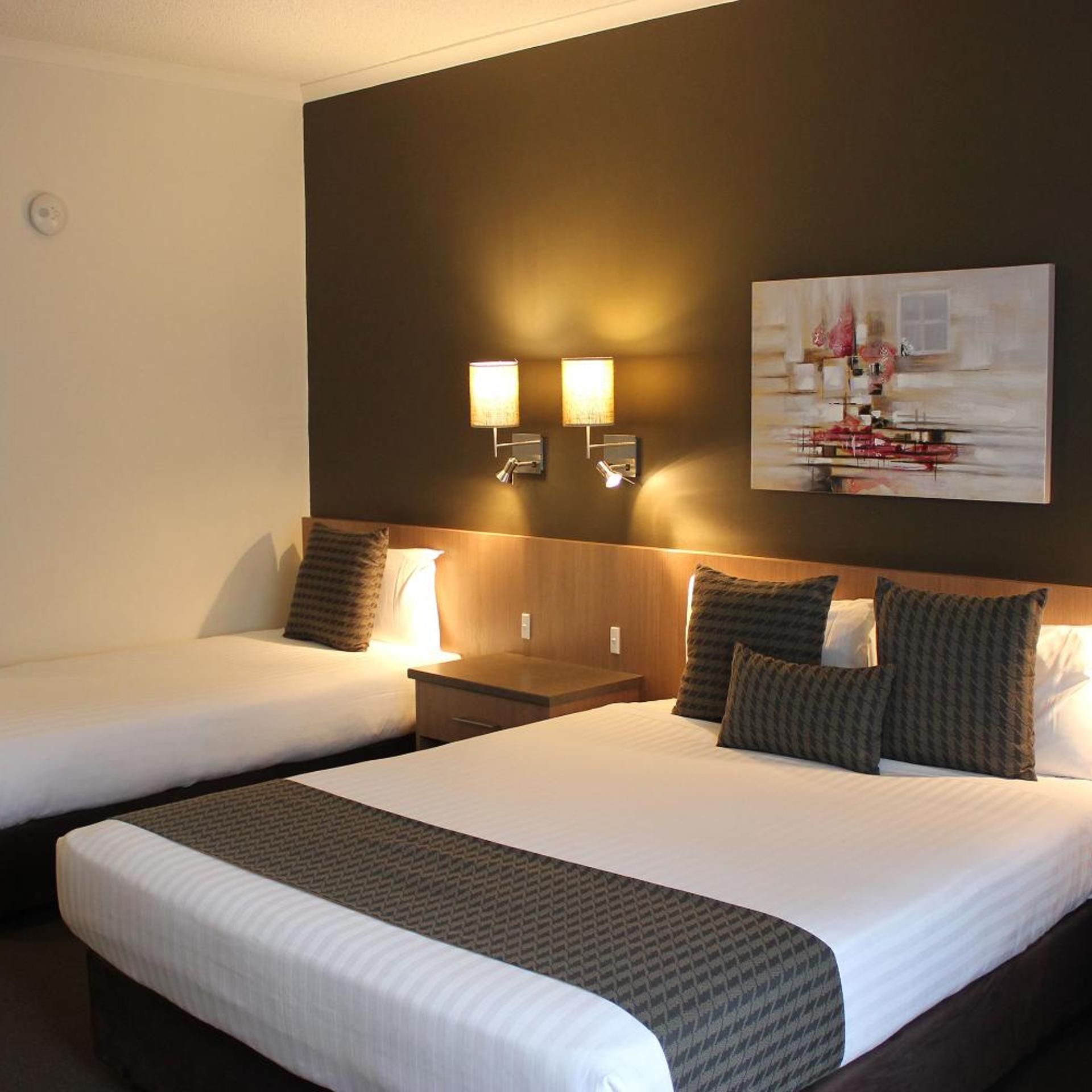swan hill resort
