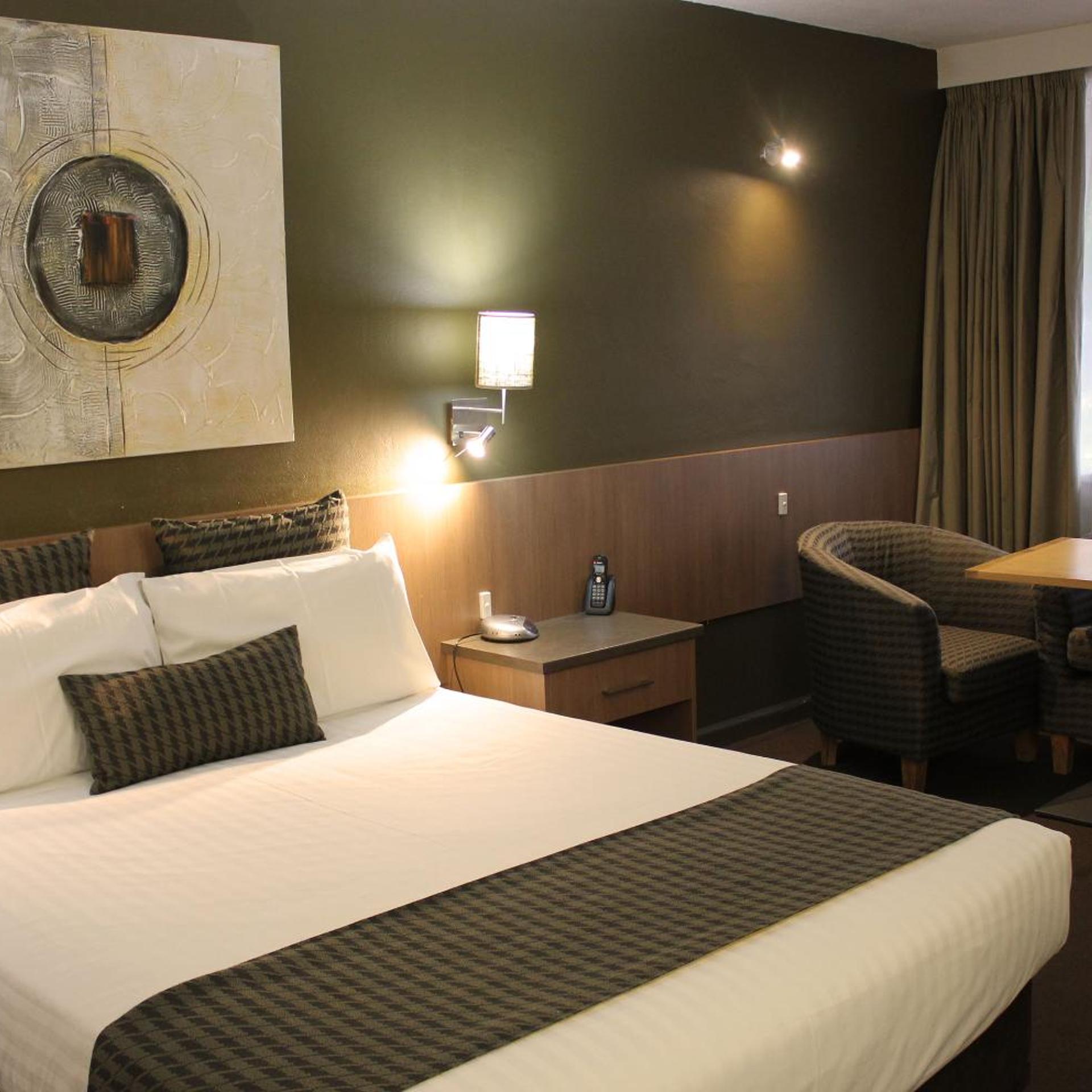 swan hill resort