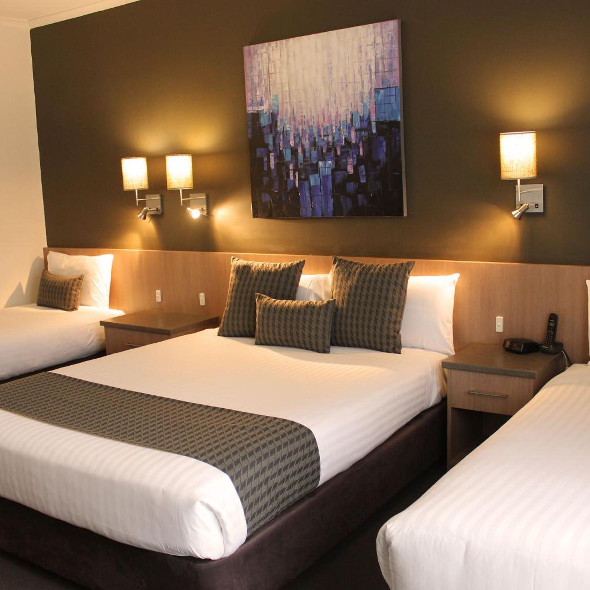 swan hill resort