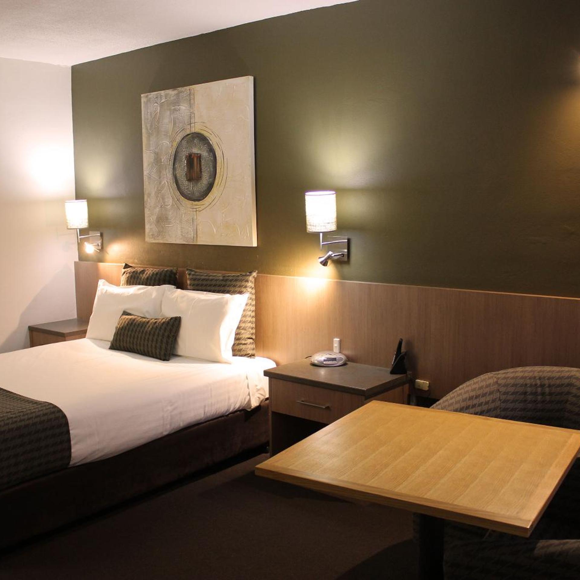 swan hill resort