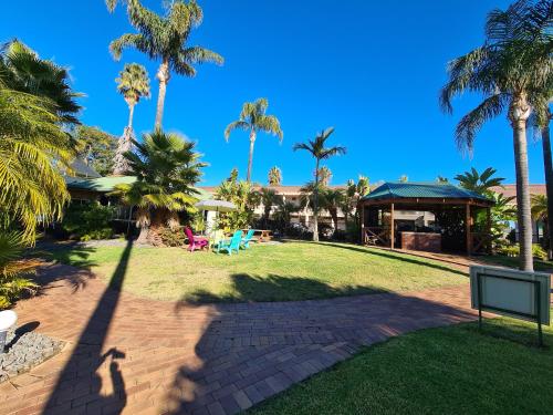 swan hill resort