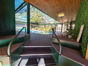 swan hill resort