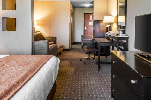 comfort suites hobbs