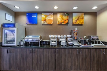 comfort suites hobbs