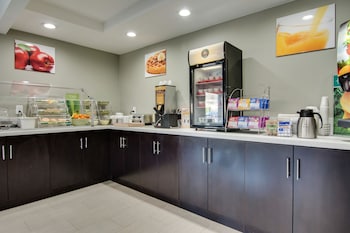 quality inn and suites athens university area