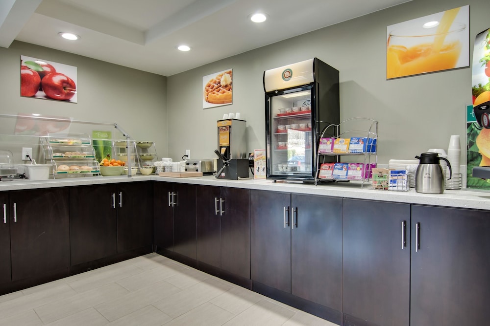 quality inn and suites athens university area