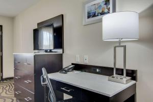 quality inn and suites athens university area