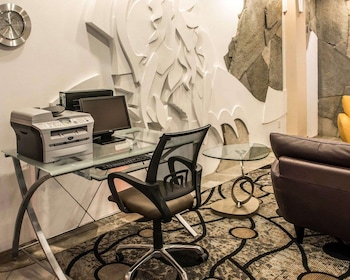 comfort suites monroeville