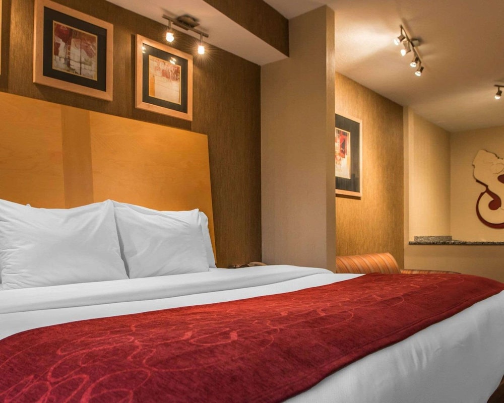 comfort suites monroeville