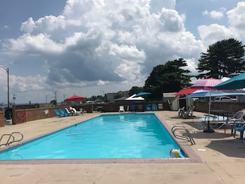 colonial beach
