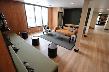 loge leavenworth downtown