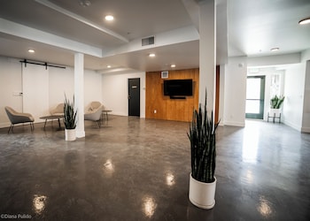 loge leavenworth downtown