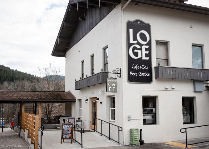 loge leavenworth downtown