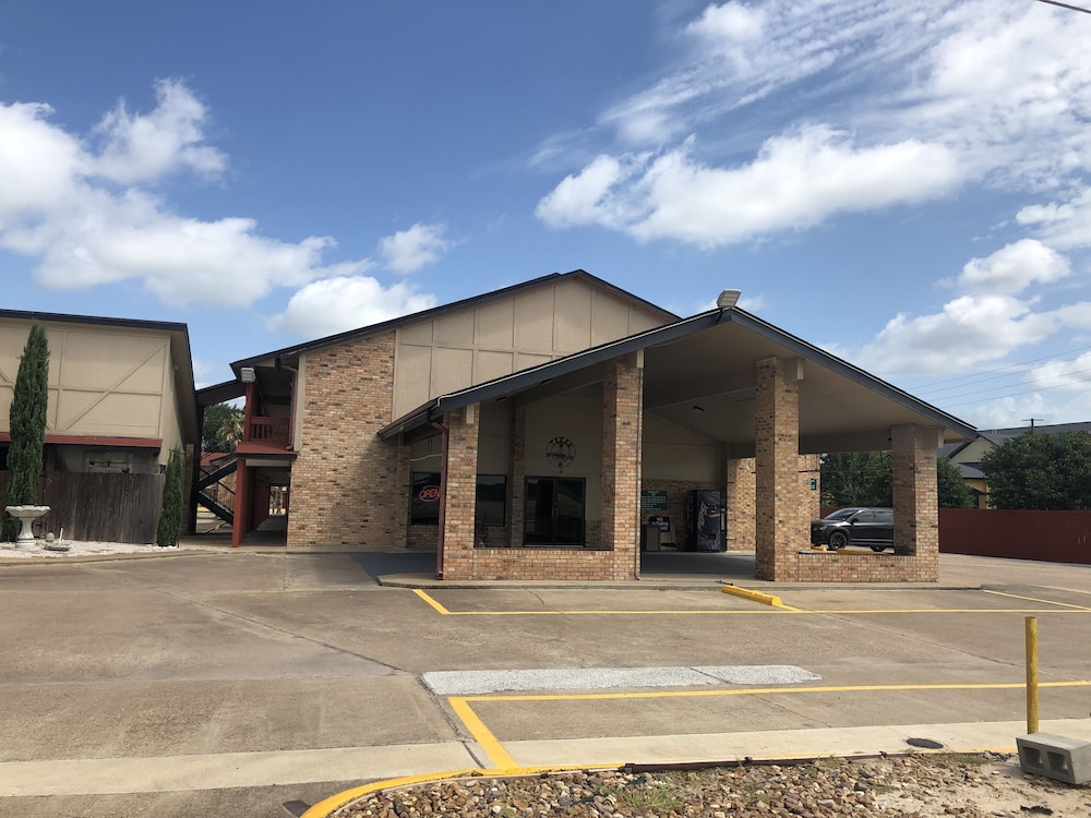 quality inn madisonville