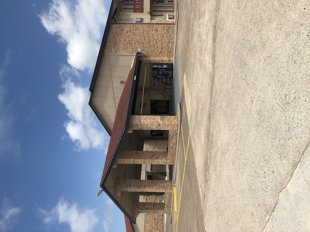 quality inn madisonville