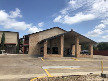 quality inn madisonville