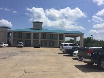 Deluxe Inn & Suites,Grenada>>Greenwood,3 star