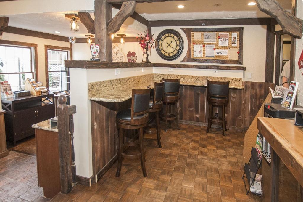 auld holland inn