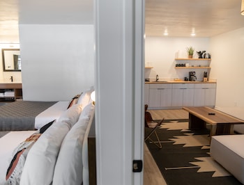 high creek lodge and cabins