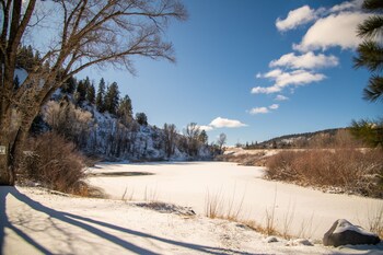 high creek lodge and cabins