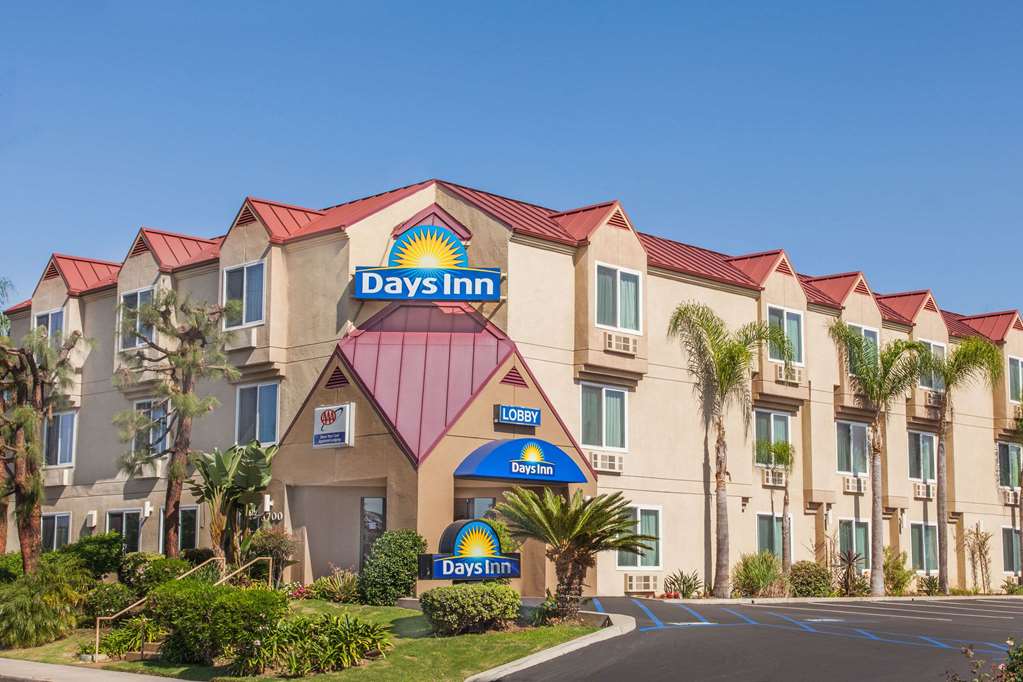 Days Inn By Wyndham Carlsbad