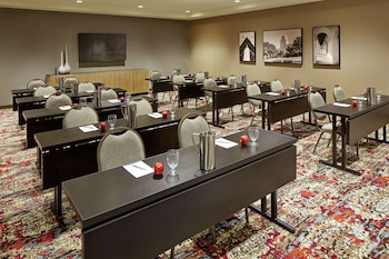 hilton garden inn san diego old town seaworld area