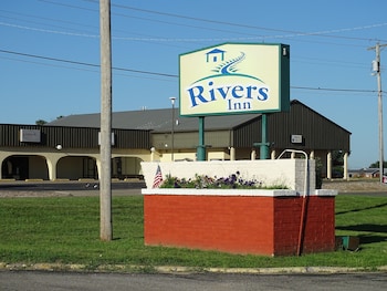 rivers inn fort madison