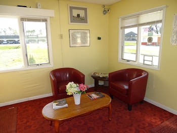 Rivers Inn Fort Madison,Fort Madison>>Burlington,2 star