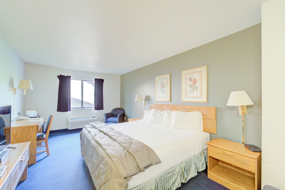 capital o amerihost inn and suites fulton hwy 54 mo