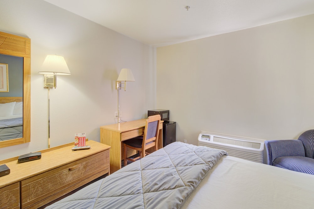 capital o amerihost inn and suites fulton hwy 54 mo