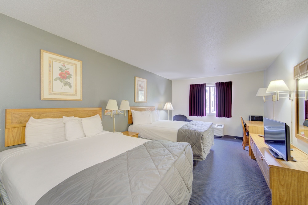 capital o amerihost inn and suites fulton hwy 54 mo