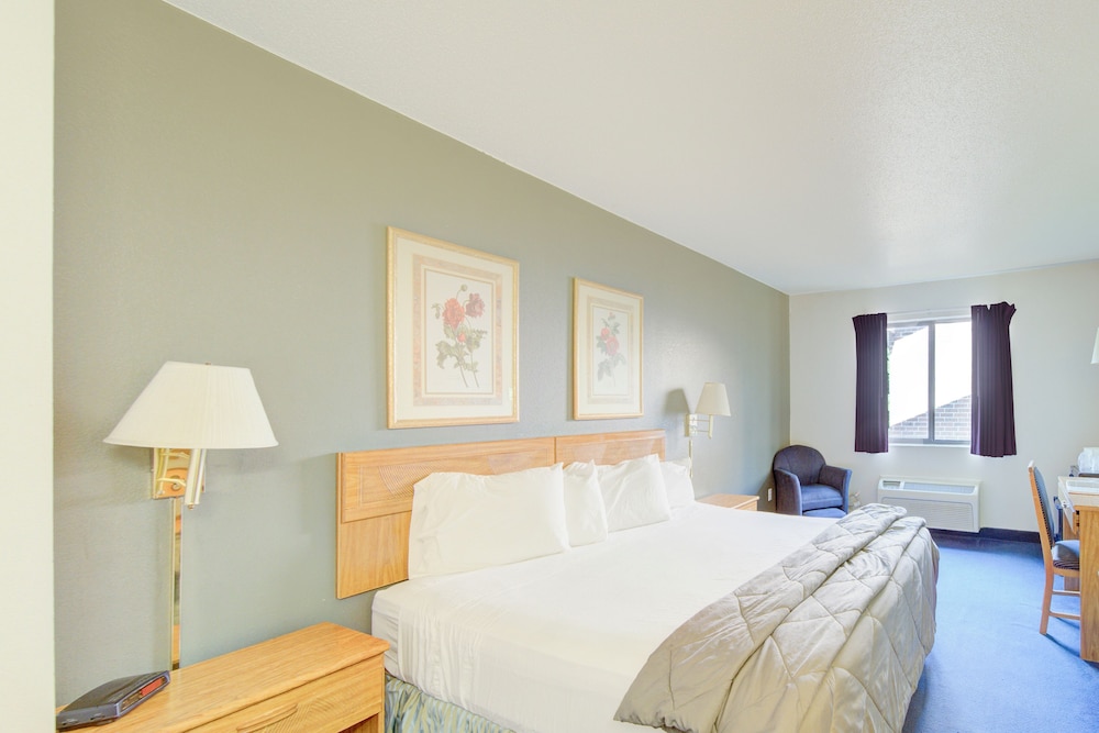 capital o amerihost inn and suites fulton hwy 54 mo