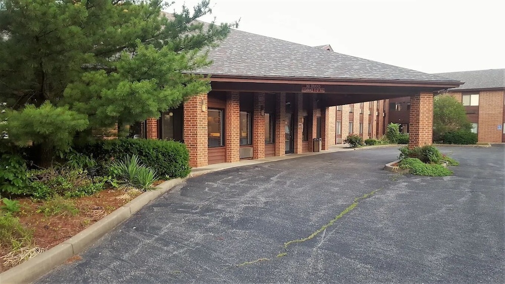 capital o amerihost inn and suites fulton hwy 54 mo