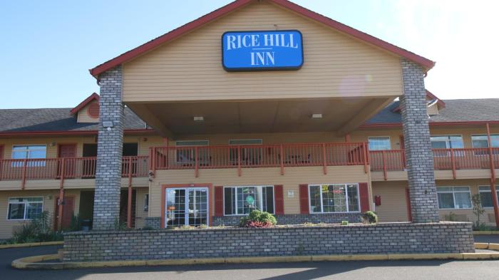 rice hill inn