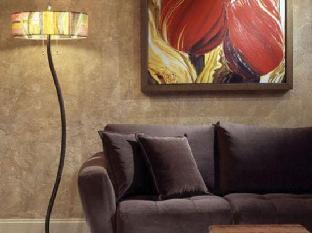 carriage house hotel