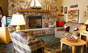Americinn By Wyndham Sturgeon Bay,Near Door County Maritime Museum,3 star