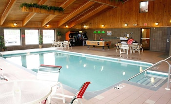 Americinn By Wyndham Sturgeon Bay,Near Door County Maritime Museum,3 star