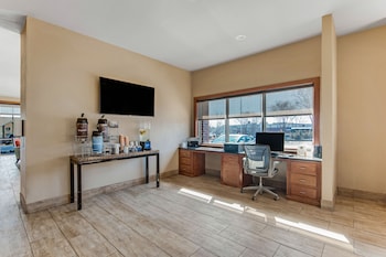 comfort suites huntsville midcity district at research park