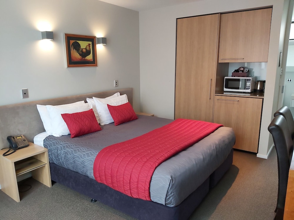 the fairways apartments