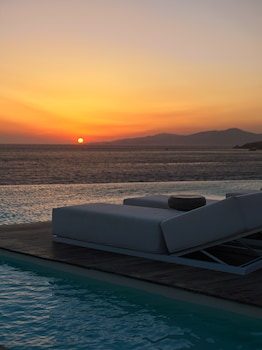 Kouros Hotel & Suites,,5 star