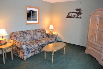 Crooked River Lodge,Emmet County>>Alanson,3 star