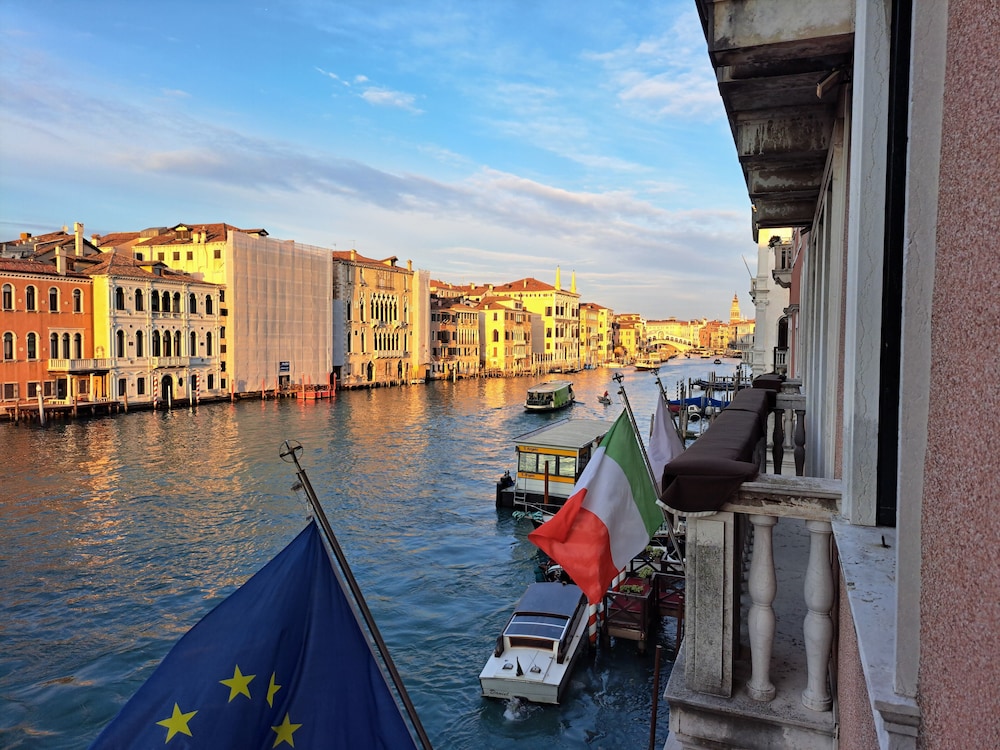 sina palazzo santangelo