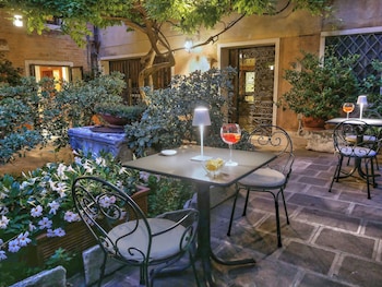 sina palazzo santangelo